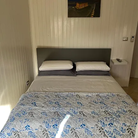 Апартаменти La Casa Blanca 2 Агрідженто