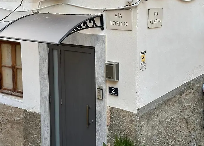 Апартаменти La Casa Blanca 2